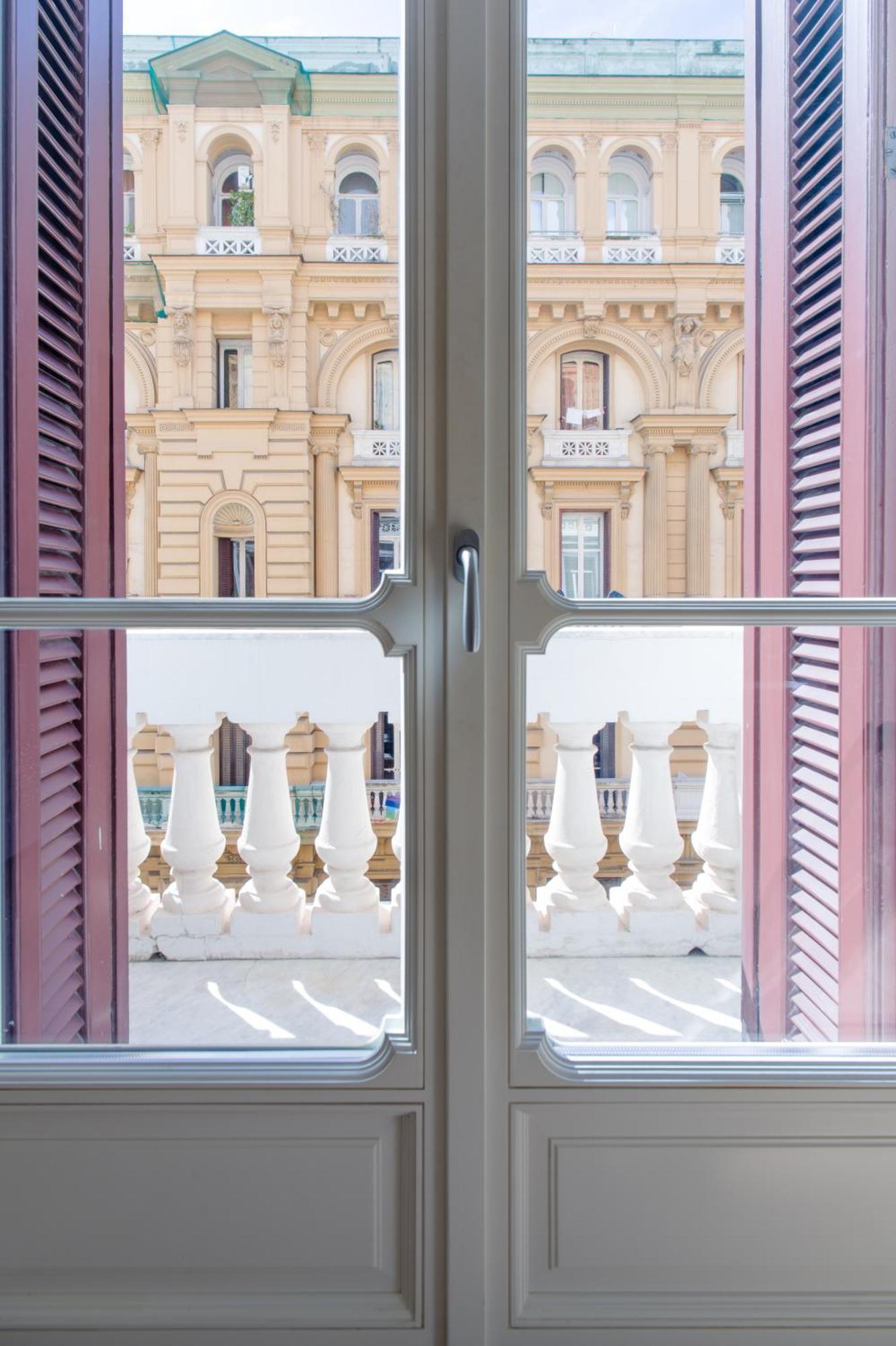 Appartement La Fontana Luxury House By Dimorra à Naples Extérieur photo